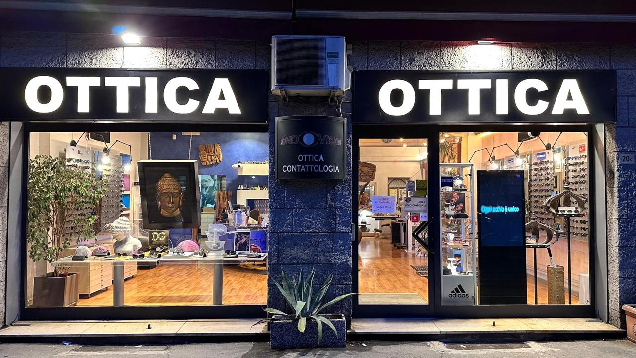 Facciata di Ottica Mondovisione in Via Ferrarese 20, Bologna